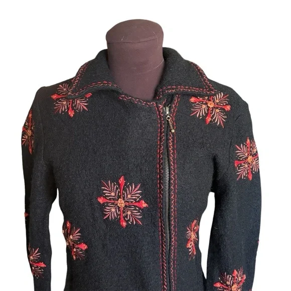 CoVelo Black Coat Red Embroidered Floral Felted Boiled Wool Jacket, size Small - Picture 5 of 14